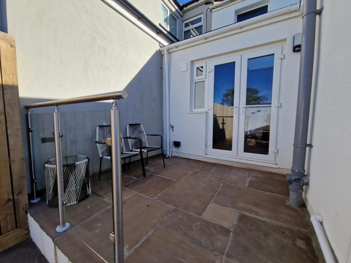 3 Bedroom Stylish Home Merthyr Merthyr Tydfil Exterior foto
